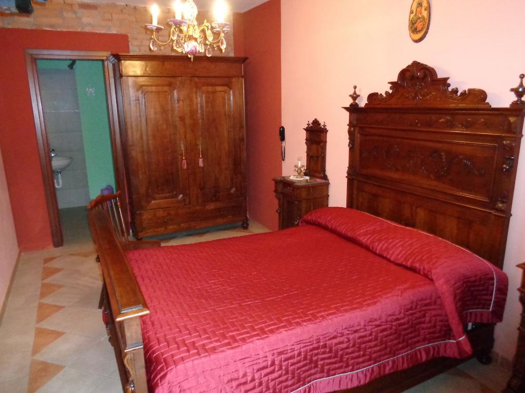 Villa Gran Collina San Damiano dʼAsti Camera foto